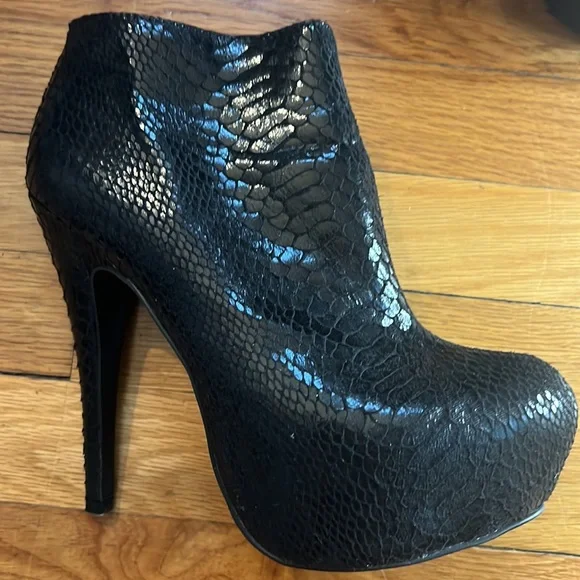 A.X.N.Y American Exchange New York Black Snakeskin Platform Bootie…Sz 10 - Picture 5 of 15